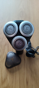 Pardel Philips 5000X Series habeme raseerija habemeajaja (3 foto / 5)