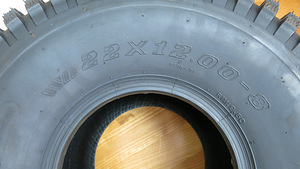 Rehv 22x12,00-8 (2 foto / 2)