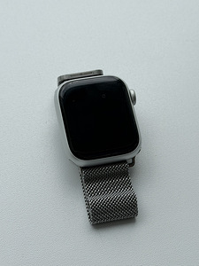 Apple Watch Series 9 GPS 41mm Aluminium Case (1 foto / 2)