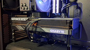 RTX 4070 gigabyte (1 фото из 5)