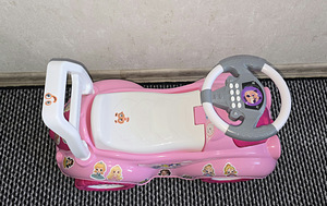 Tõukeauto helidega (2 foto / 6)
