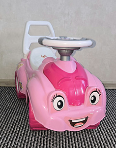 Tõukeauto helidega (4 foto / 6)