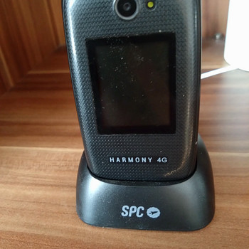 Mobiiltelefon suurte nuppudega