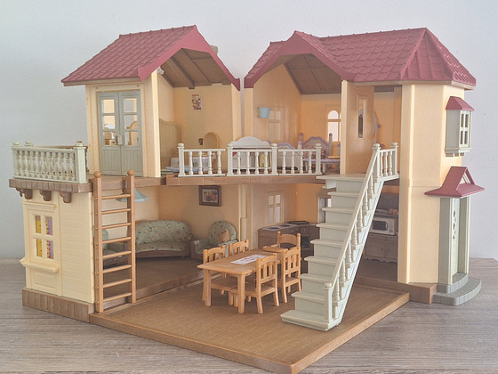 Sylvanian Families City House with Lights + all furniture