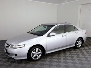 Honda Accord Luxury Facelift ATM 2.0 114kW (2 фото из 7)