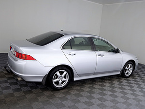 Honda Accord Luxury Facelift ATM 2.0 114kW (3 фото из 7)