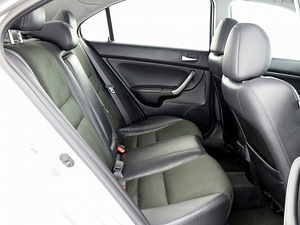 Honda Accord Luxury Facelift ATM 2.0 114kW (7 фото из 7)