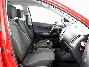 Hyundai i20 Elegance 1.4 74kW (6 foto / 7)