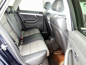 Audi A4 S-Line Quattro ATM 3.0 TDI 171kW (7 фото из 7)