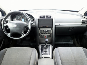 Peugeot 407 Elegance ATM 2.0 HDi 100kW (5 foto / 8)