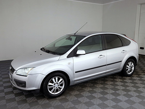 Ford Focus Comfort ATM 1.6 74kW (2 foto / 7)