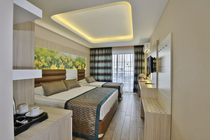 OJI BEACH HOTEL (5 фото из 10)