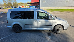 Volkswagen Caddy Maxi Life 1.9 TDI 77 kW (2 foto / 12)