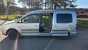 Volkswagen Caddy Maxi Life 1.9 TDI 77 kW (12 foto / 12)