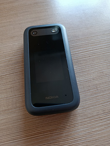 Telefon (2 foto / 4)