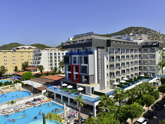 WHITE CITY BEACH HOTEL