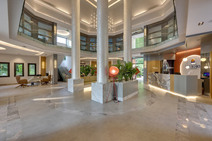 THE GRAND BLUE SKY HOTEL (10 foto / 10)