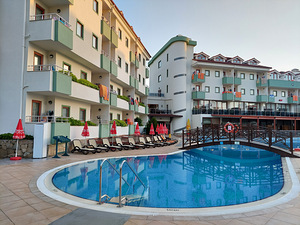 MONACHUS HOTEL & SPA (9 фото из 10)