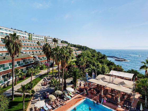 PINE BAY HOLIDAY RESORT