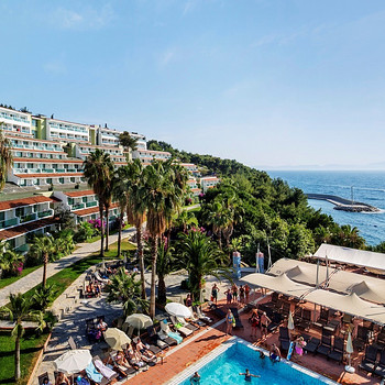 PINE BAY HOLIDAY RESORT