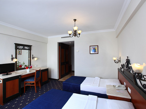 CLUB CACTUS PARADISE HOTEL