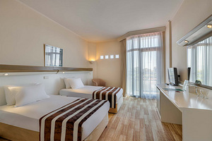 GREEN MAX BY FM MANAGEMENT HOTEL (9 фото из 10)