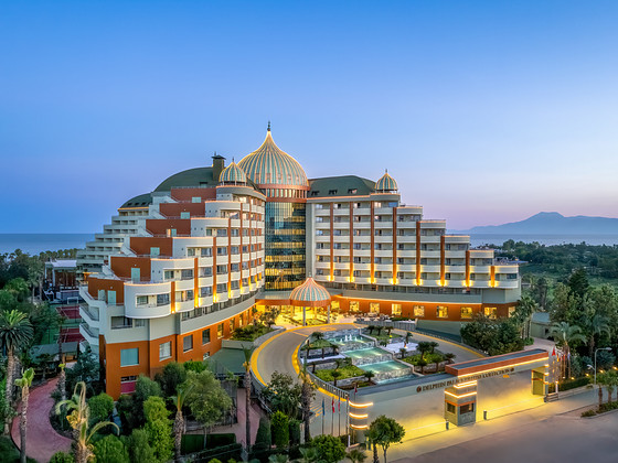 DELPHIN PALACE HOTEL