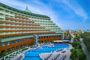 DELPHIN PALACE HOTEL (2 foto / 10)