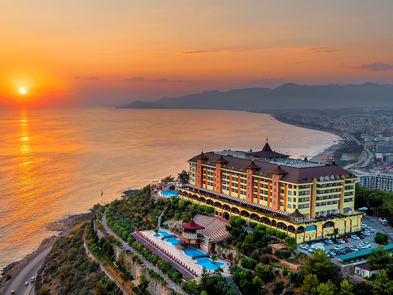 UTOPIA WORLD DE LUXE HOTEL