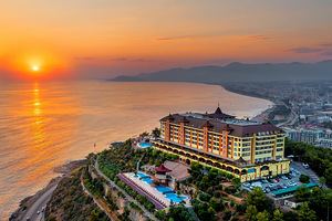 UTOPIA WORLD DE LUXE HOTEL (1 фото из 10)