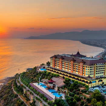 UTOPIA WORLD DE LUXE HOTEL