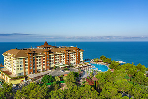UTOPIA WORLD DE LUXE HOTEL (2 фото из 10)