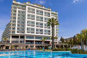 LIBERTY KUSADASI (3 фото из 10)