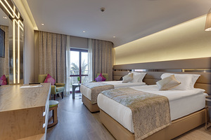 CLUB GRAND AQUA (6 foto / 10)