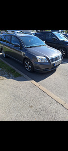 Toyota avensis 2.2 130kw (1 foto / 1)