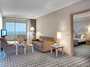 STARLIGHT RESORT HOTEL (10 фото из 10)