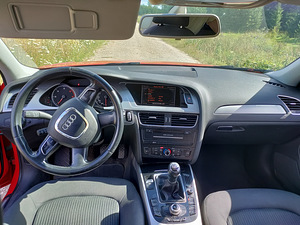 AUDI A4 125kW S-line B8 (7 foto / 7)