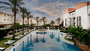 PIRIL HOTEL THERMAL & BEAUTY SPA CESME (2 foto / 10)