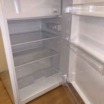 Новый холодильник Gorenje с морозильной камерой