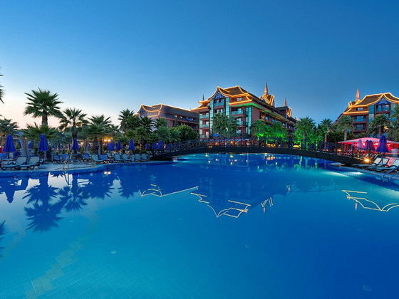 SIAM ELEGANCE HOTELS & SPA
