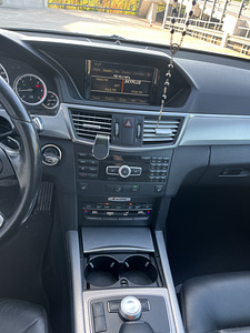 Mercedes Benz E250 150kw 4-Matic (7 foto / 8)