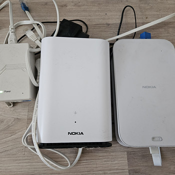Nokia Fastmile 5G Receiver + Nokia WiFi Beacon 1.1