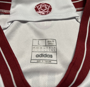 Джерси Adidas Manchester United #10 Rashford (6 фото из 7)