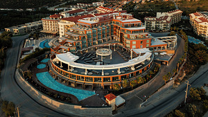 QLUSIVE HOTEL (2 фото из 10)