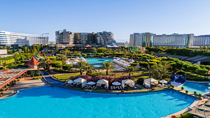 LIMAK LARA DE LUXE HOTEL & RESORT (3 фото из 10)