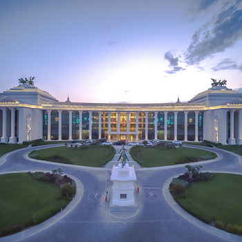 THE LAND OF LEGENDS – KINGDOM HOTEL