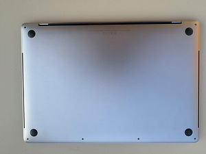 2017 MacBook Pro 15" i7 16gb 500gb Radeon Pro 560 (4 foto / 6)