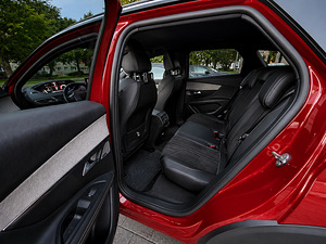 PEUGEOT 3008 DIESEL AUTOMAAT (4 foto / 5)