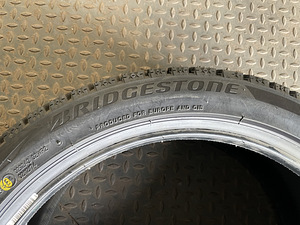 Шины 235/40R18Bridgestone (4 фото из 6)