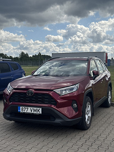 Toyota Rav 4 (2 foto / 9)